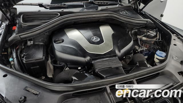 Mercedes-Benz GLE-Class 2017 — photo 6