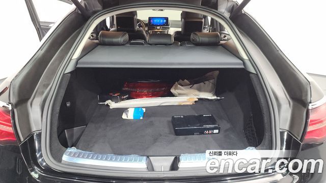 Mercedes-Benz GLE-Class 2017 — photo 20