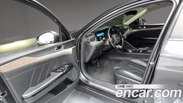 Kia K5 2022 — photo 13