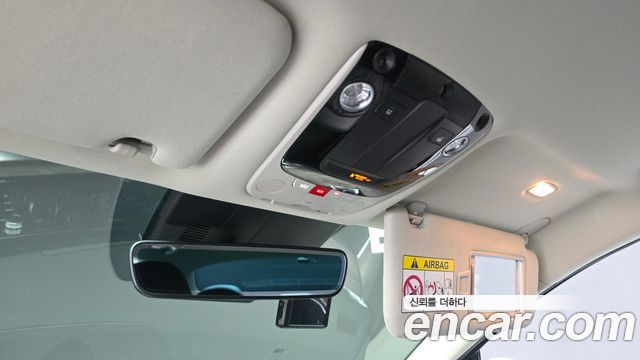Kia K5 2022 — photo 29
