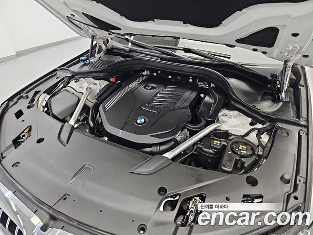 BMW Gran Turismo 2021 — photo 5