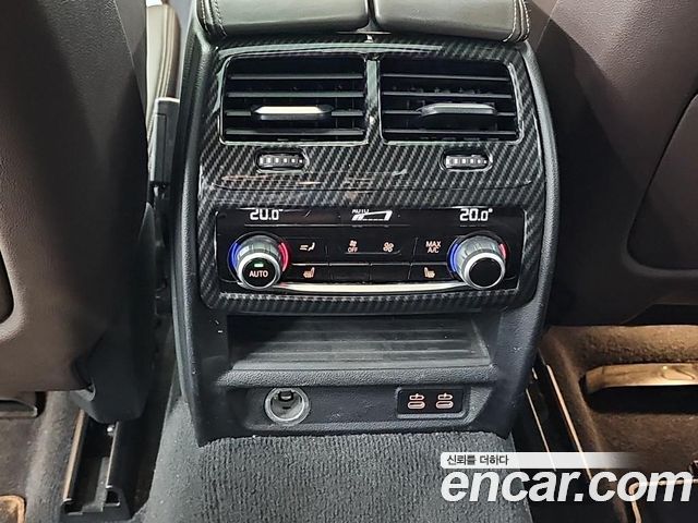 BMW Gran Turismo 2021 — photo 13