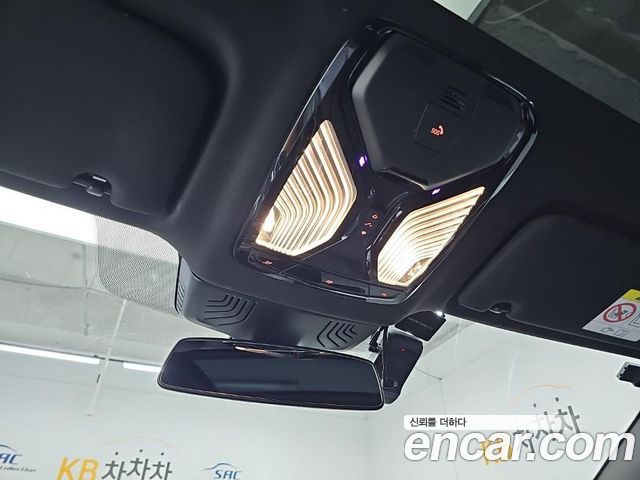 BMW Gran Turismo 2021 — photo 17