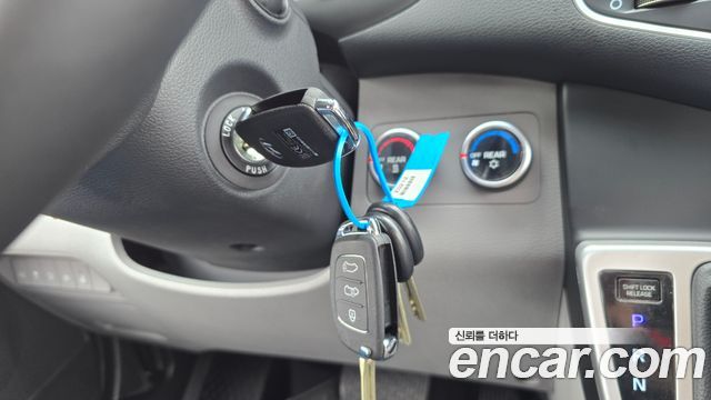 Hyundai Solati 2024 — photo 25