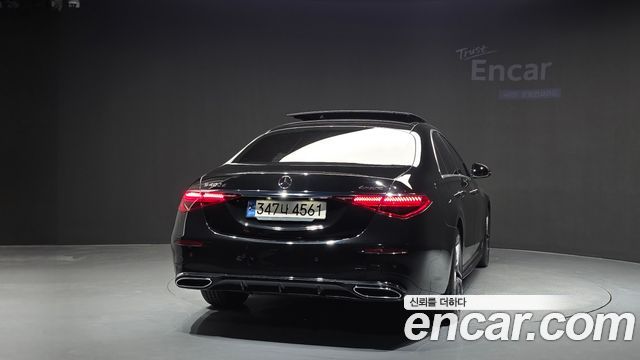 Mercedes-Benz S-Class 2022 — photo 4