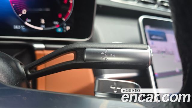 Mercedes-Benz S-Class 2022 — photo 12