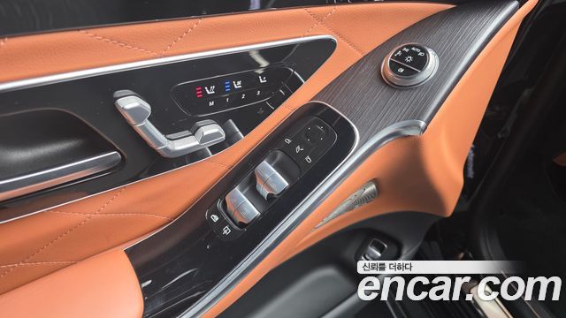 Mercedes-Benz S-Class 2022 — photo 29