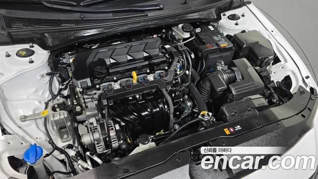 Hyundai AVANTE 2025 — photo 6
