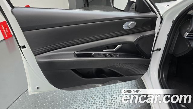 Hyundai AVANTE 2025 — photo 14