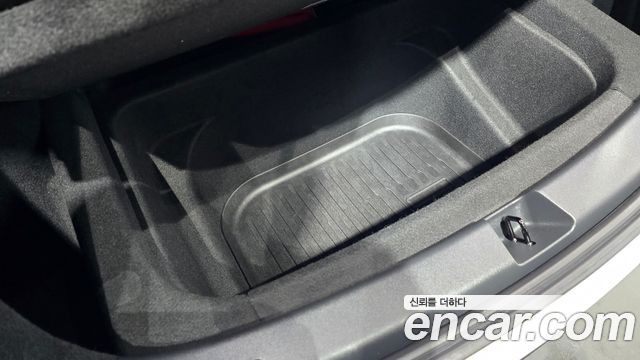 Tesla Model Y 2023 — photo 24