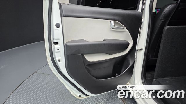 Kia RAY 2022 — photo 15