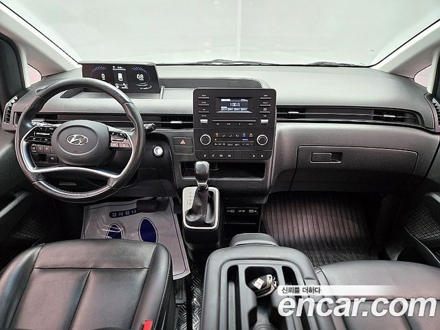 Hyundai Staria 2022 — photo 7