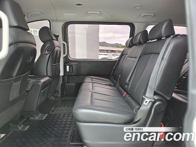 Hyundai Staria 2022 — photo 17