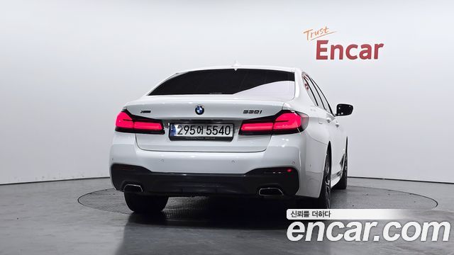 BMW 5-Series 2023 — photo 4