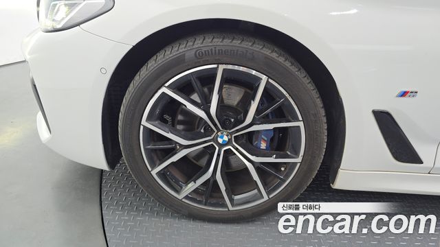 BMW 5-Series 2023 — photo 5