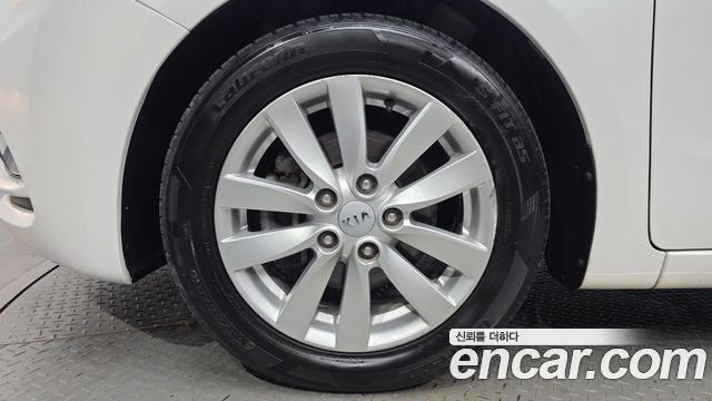 Kia K3 2014 — photo 5