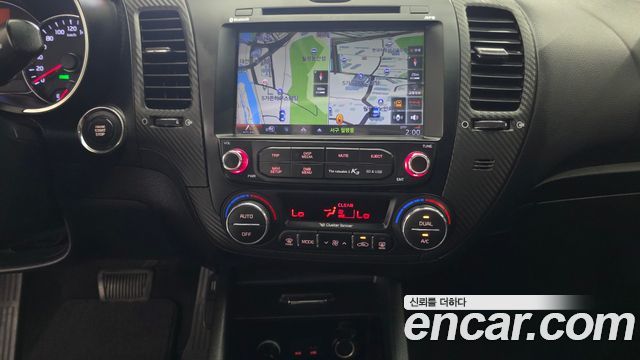 Kia K3 2014 — photo 16