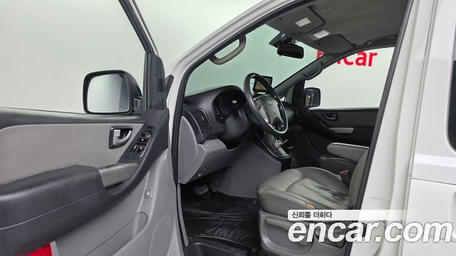 Hyundai Starex 2014 — photo 13