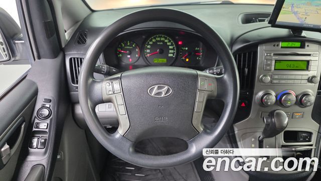 Hyundai Starex 2014 — photo 19
