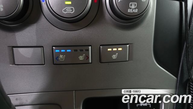 Hyundai Starex 2014 — photo 21