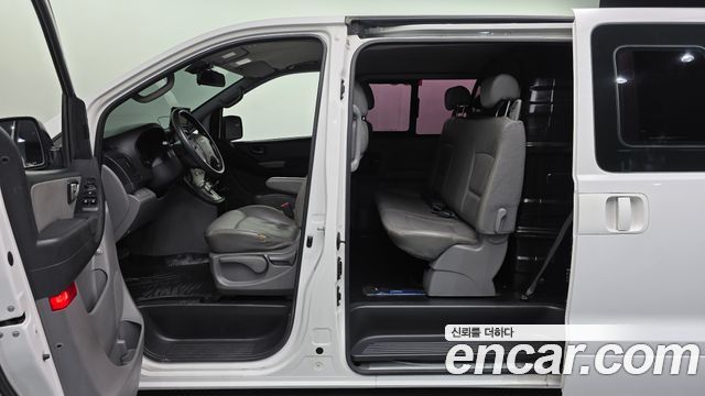 Hyundai Starex 2014 — photo 23