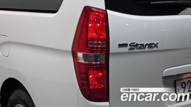 Hyundai Starex 2014 — photo 9