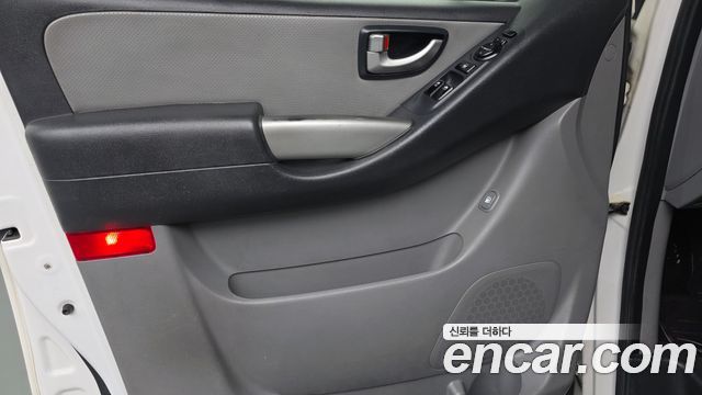 Hyundai Starex 2014 — photo 14