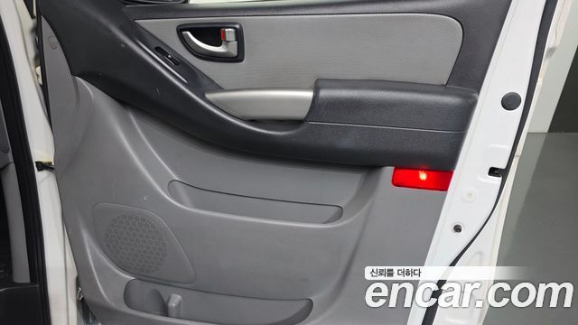 Hyundai Starex 2014 — photo 15