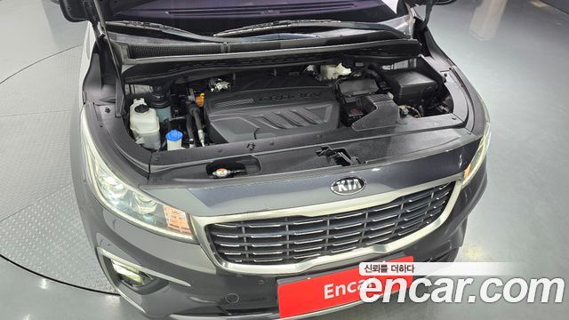 Kia Canival 2019 — photo 6