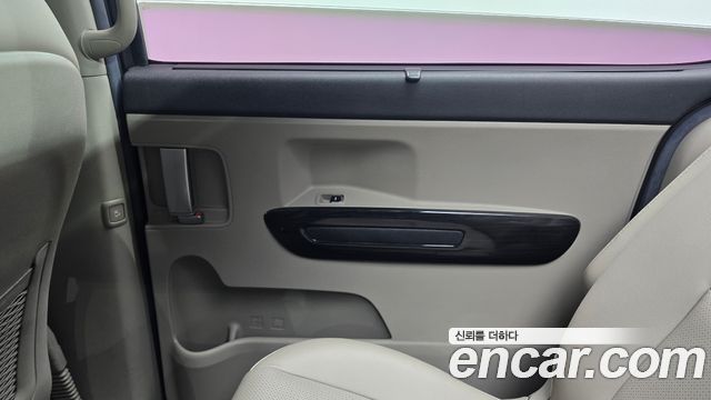 Kia Canival 2019 — photo 15