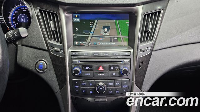 Hyundai Sonata 2014 — photo 13