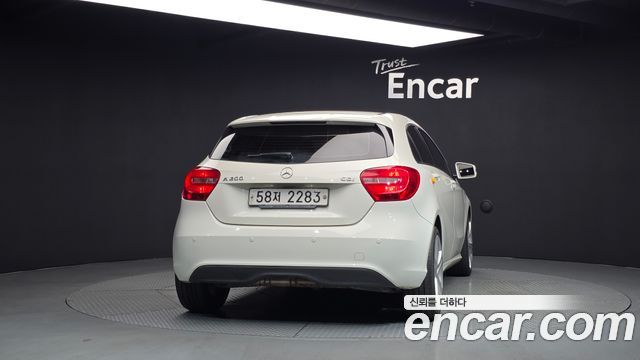 Mercedes-Benz A-Class 2014 — photo 4