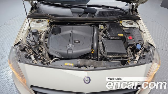 Mercedes-Benz A-Class 2014 — photo 6