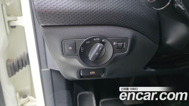 Mercedes-Benz A-Class 2014 — photo 17