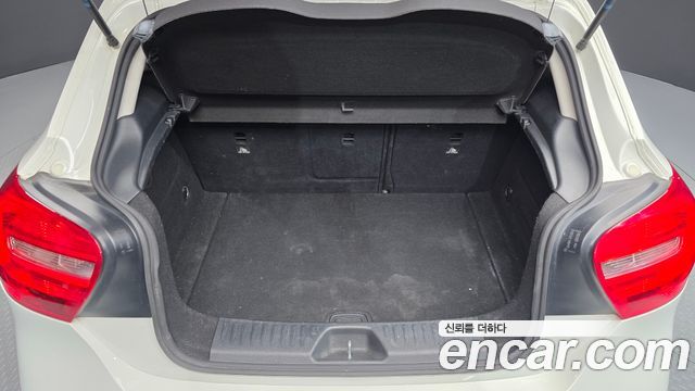 Mercedes-Benz A-Class 2014 — photo 20