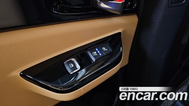 Kia Canival 2023 — photo 19