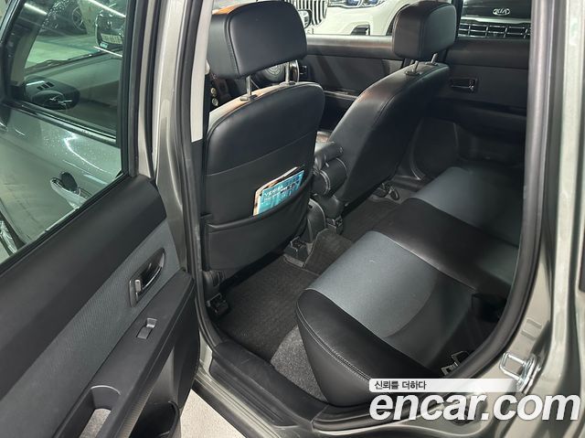 Mazda Verisa 2006 — photo 13