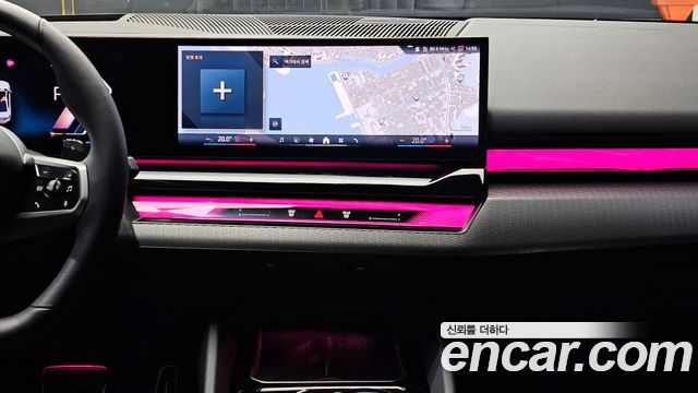 BMW 5-Series 2025 — photo 20