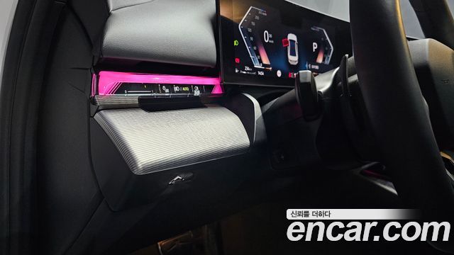 BMW 5-Series 2025 — photo 28