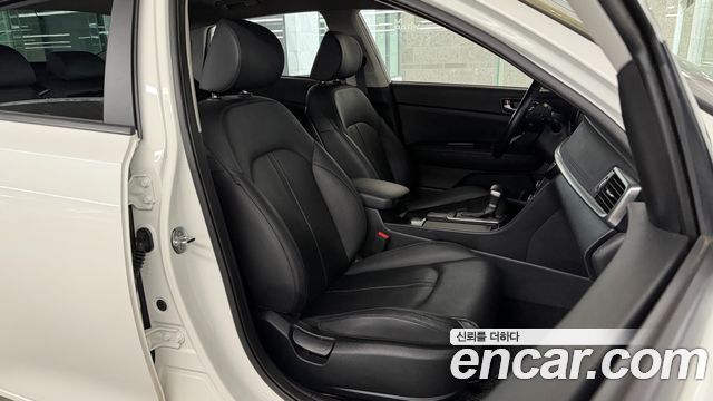 Kia K5 2019 — photo 11