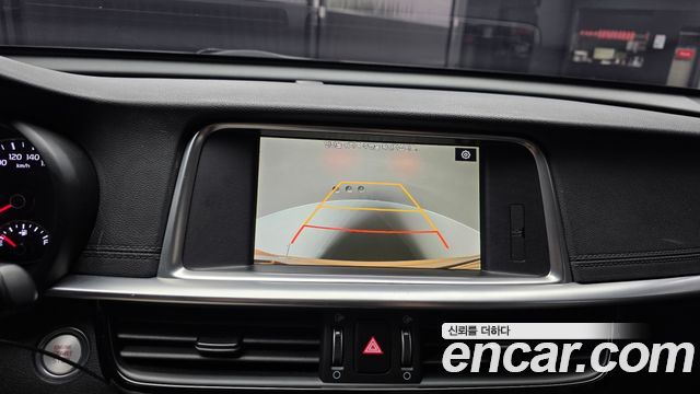 Kia K5 2019 — photo 15