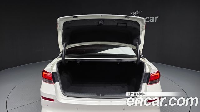 Kia K5 2019 — photo 20