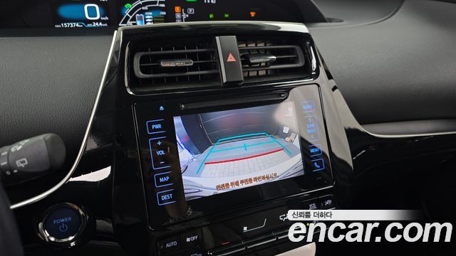 Toyota Prius 2018 — photo 15