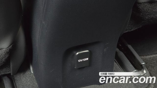 Toyota Prius 2018 — photo 19