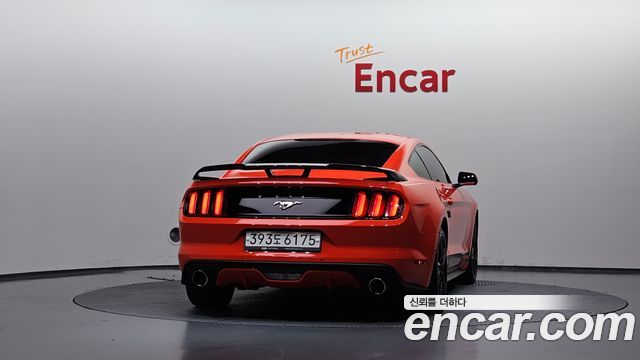 Ford Mustang 2015 — photo 4