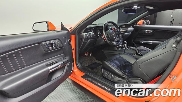Ford Mustang 2015 — photo 10