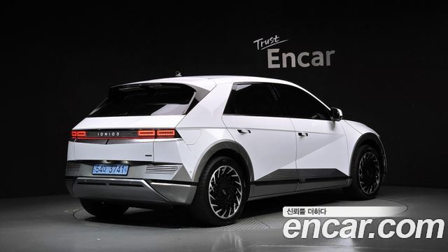 Hyundai Ioniq5 2022 — photo 2