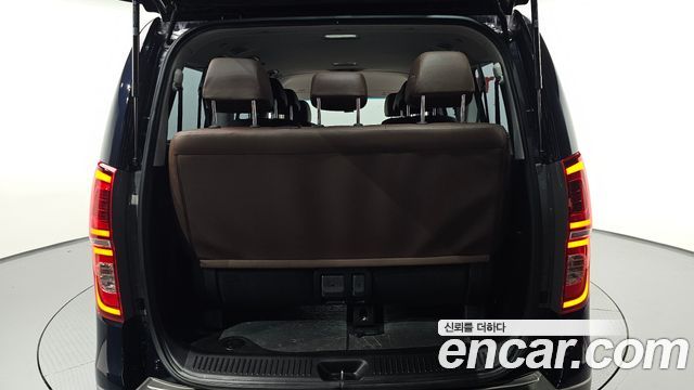 Hyundai Starex 2021 — photo 26