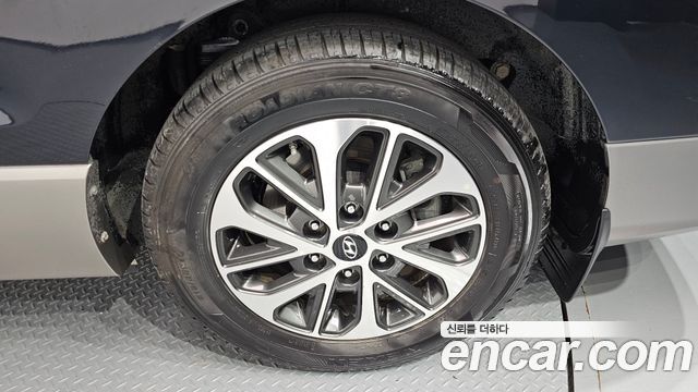 Hyundai Starex 2021 — photo 7