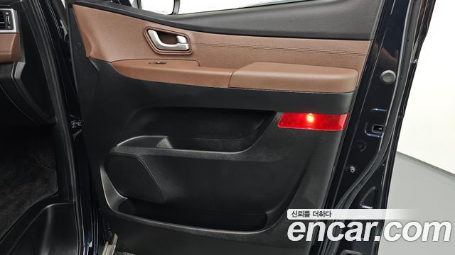 Hyundai Starex 2021 — photo 14